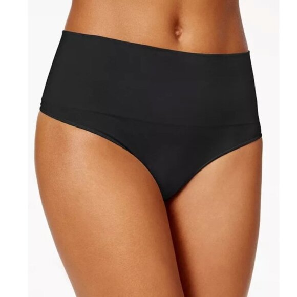 SPANX Everyday Shaping Panties Thong in Black Size Medium NWT - Picture 3 of 8